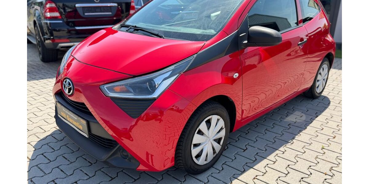 Toyota Aygo (X) 66.500 km 7.999 &euro; Schifferstadt 67105