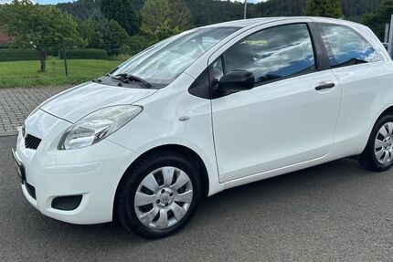 Toyota Yaris 153.000 km 3.600 &euro; Cölbe 35091