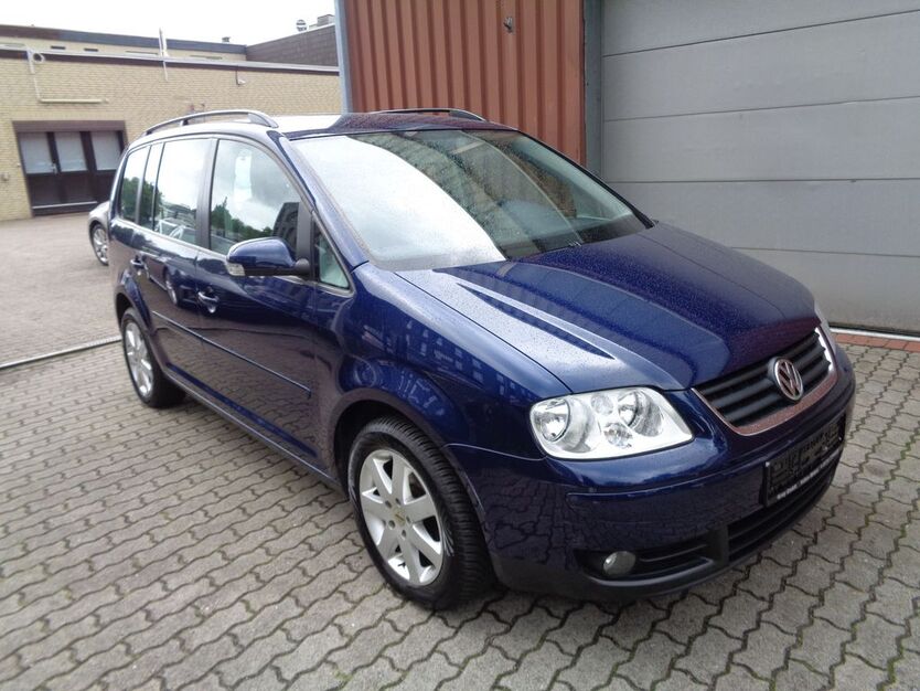 VW Touran 111.417 km 4.500 € Hamburg 22399