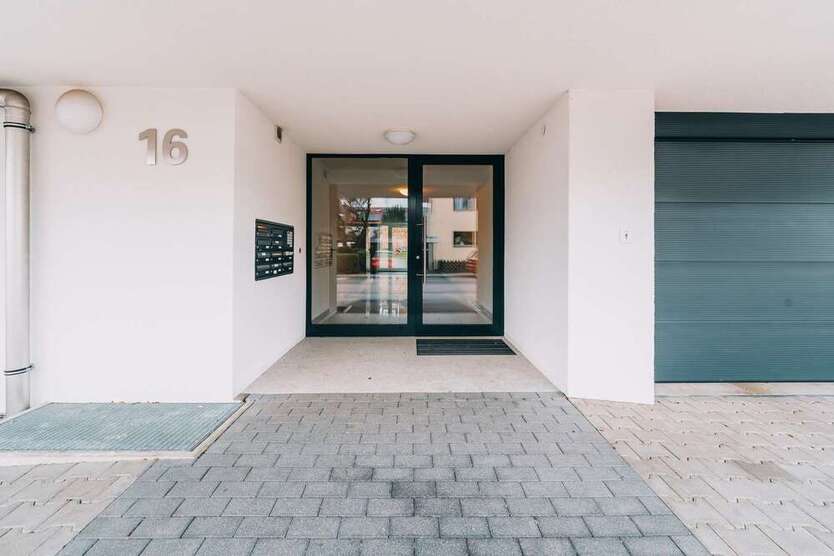 Wohnung zum Kaufen in Stuttgart 599.000 € 95.35 m²