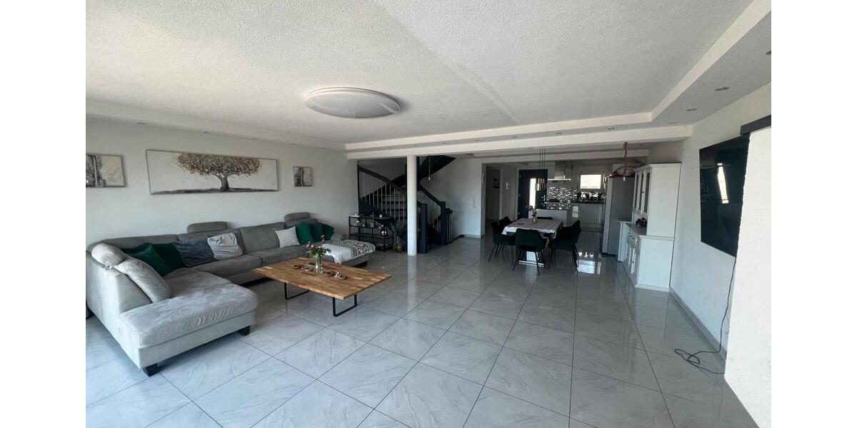 Modernes Einfamilienhaus in Stutensee-Büchig (zweite Reihe) 8 zimmer