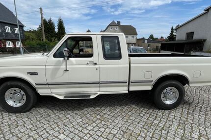 Ford F 250 185.000 km 12.000 &euro; Beiersdorf 02736