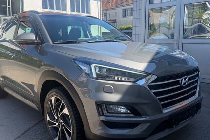 Hyundai TUCSON 200.000 km 12.899 &euro; Worms 67549