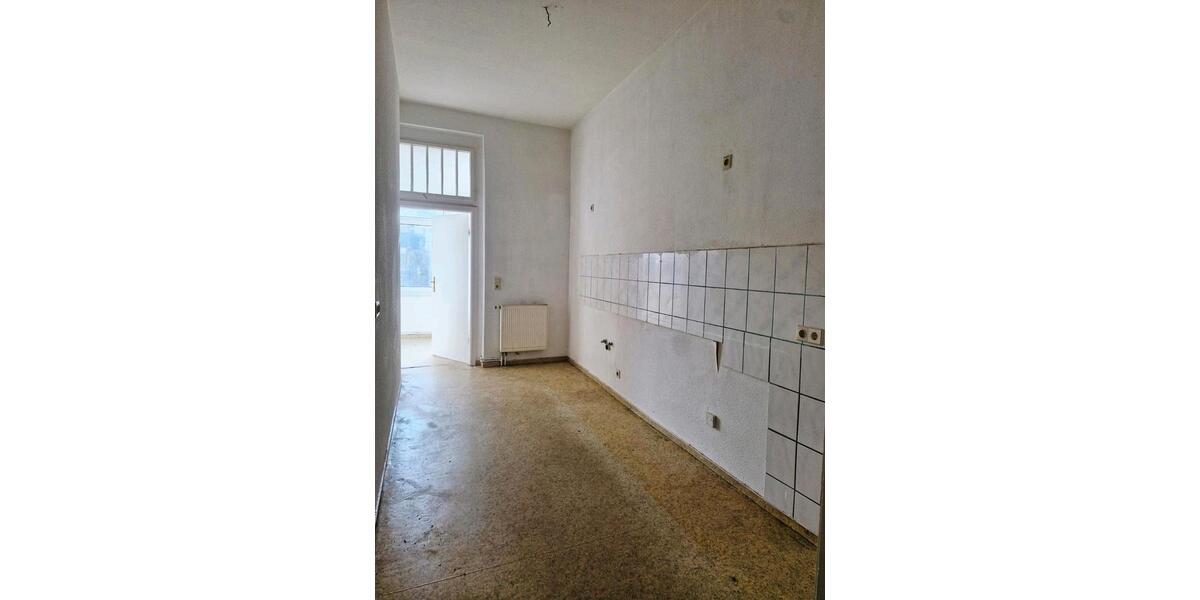 Etagenwohnung Eisleben (Lutherstadt) - 2 Zimmer, 107 m&sup2;, 650&euro; | Angebot:26560360