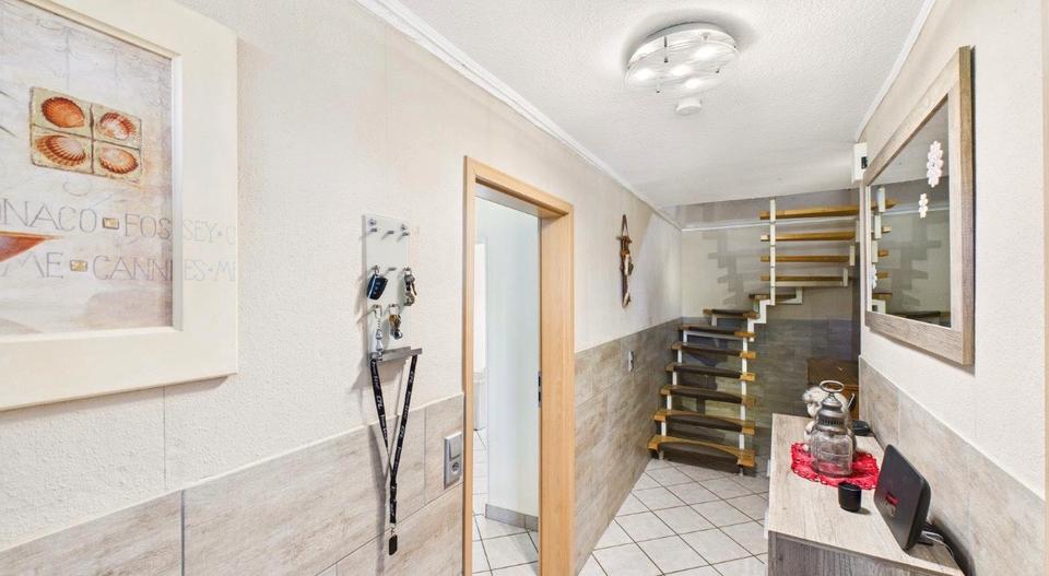 Bauernhaus, Landhaus Schönecken - 10 Zimmer, 220 m&sup2;, 498.000&euro; | Angebot:26855836