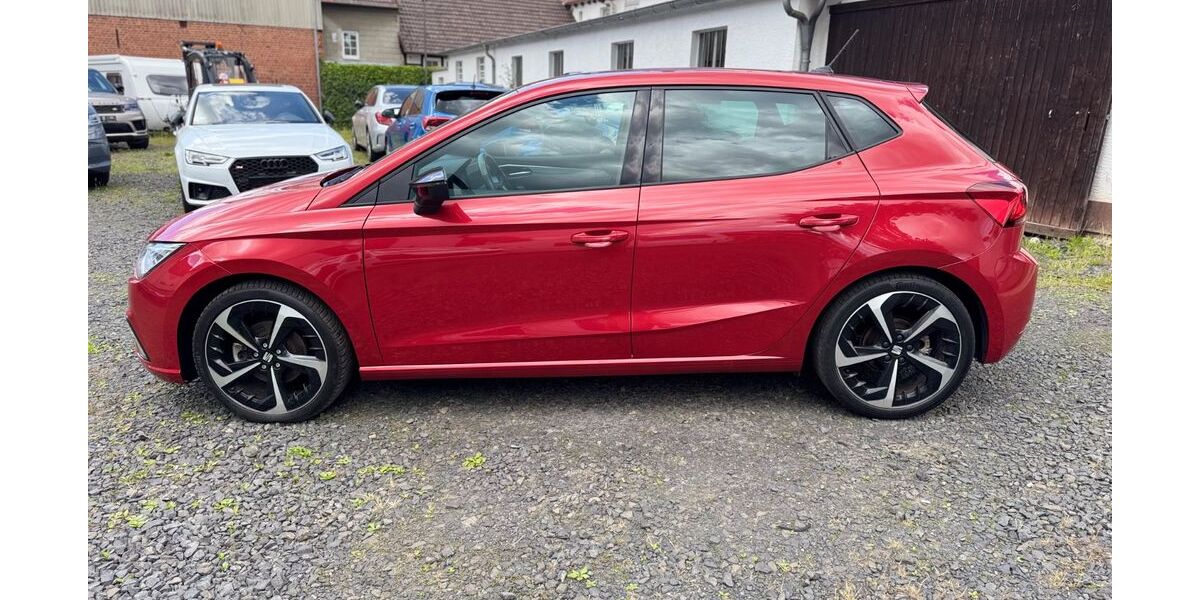 Seat Ibiza 21.700 km 16.500 &euro; Grebenau - Schwarz 36323