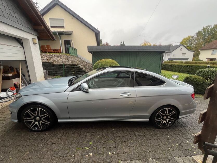 Mercedes-Benz C 250 161.000 km 13.500 € Hilchenbach 57271