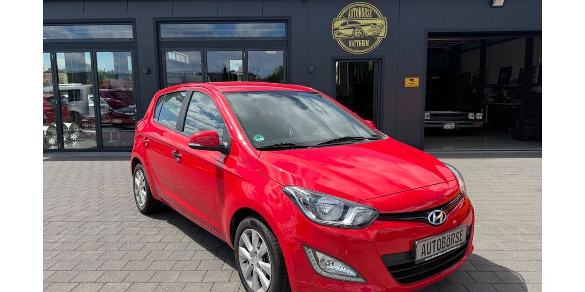 Hyundai i20 55.350 km 5.999 &euro; Nattheim 89564