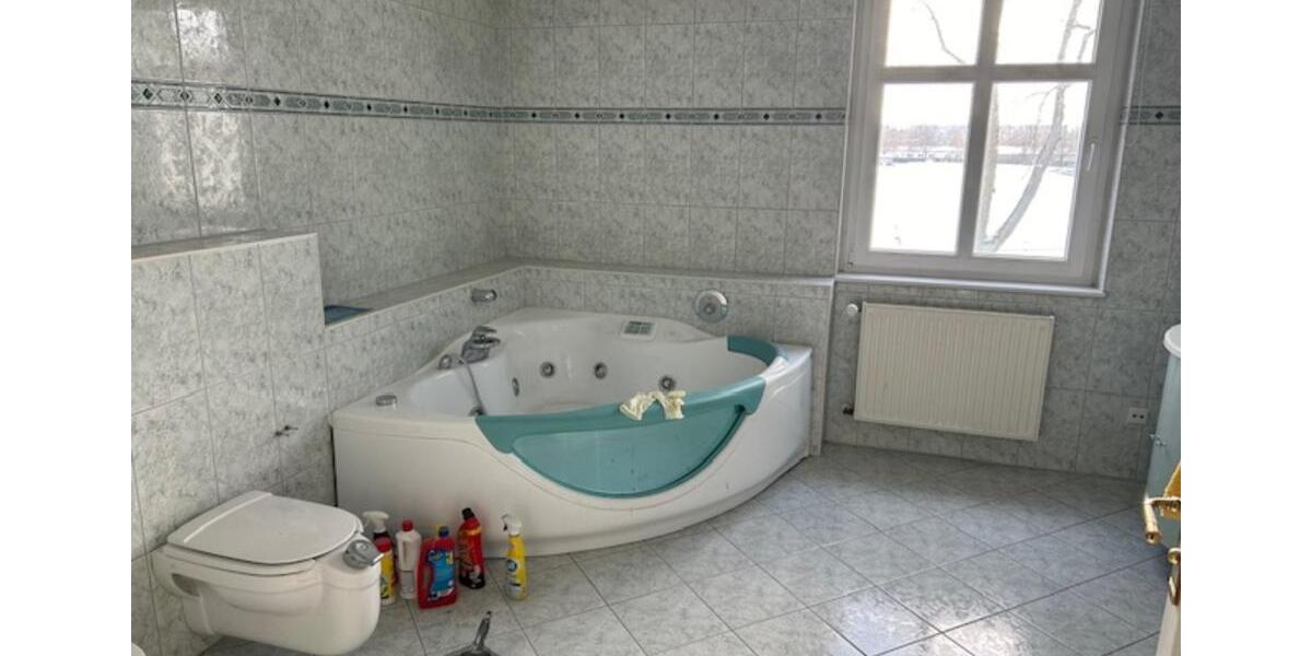 Villa Perleberg - 7 Zimmer, 200 m&sup2;, 295.000&euro; | Angebot:25175409