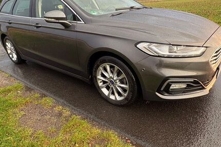 Ford Mondeo 78.000 km 17.100 &euro; Lahn 49757