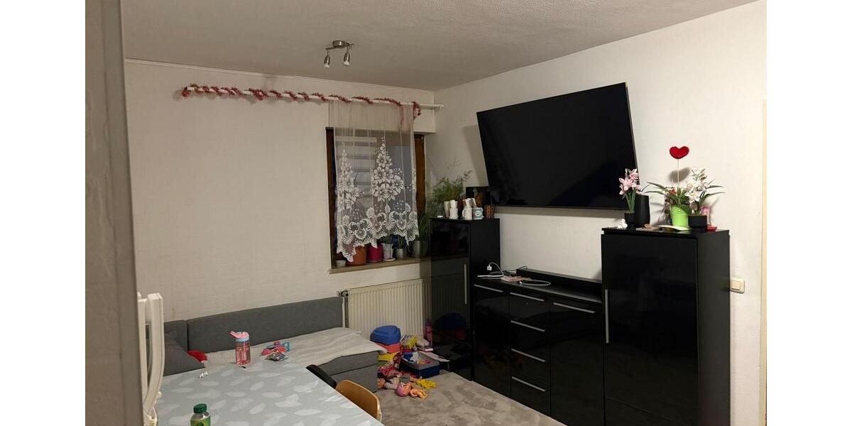 Etagenwohnung Burglengenfeld - 4 Zimmer, 105 m&sup2;, 850&euro; | Angebot:25516863