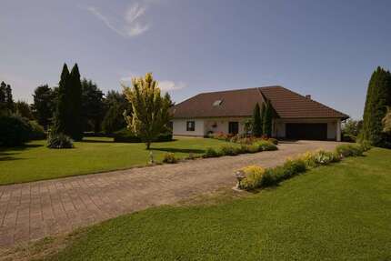 Haus zum Kaufen in Treuenbrietzen 695.000 € 277 m² 6 zimmer