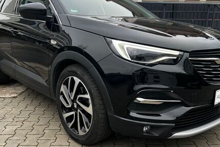 Opel Grandland (X) 89.542 km 17.900 &euro; Frankfurt am Main / Bergen-Enkheim 60388