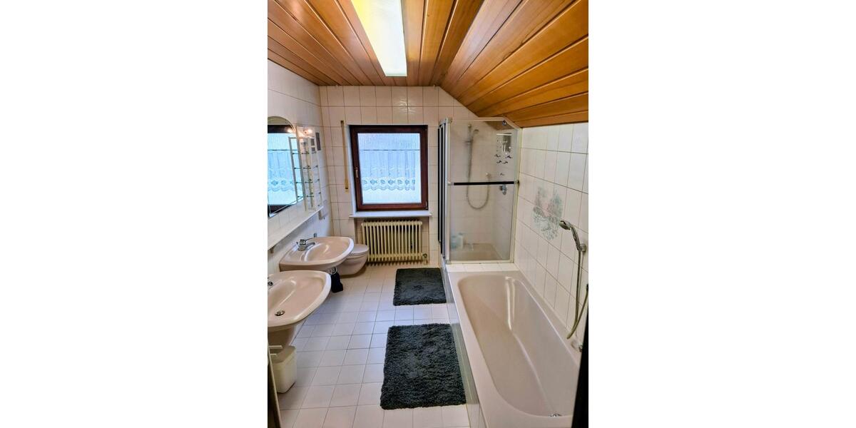 Einfamilienhaus Bad Rappenau - 7 Zimmer, 153 m&sup2;, 670.000&euro; | Angebot:27019266
