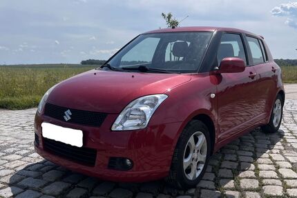 Suzuki Swift 90.000 km 3.450 € Priestewitz 01561