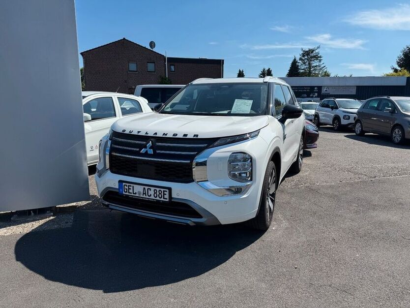 Plug-in Hybrid Outlander
