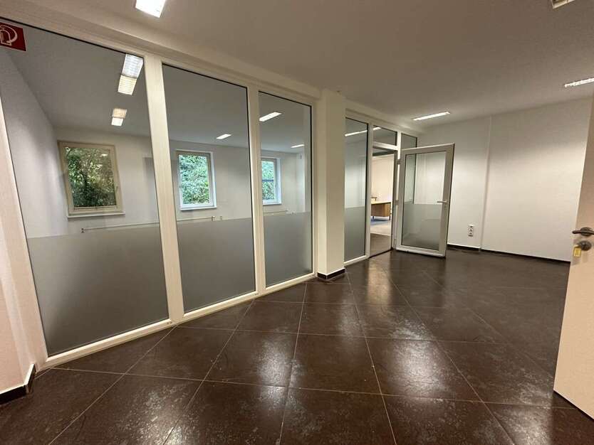 Büro in Kiel 3.648 € 331 m² zimmer