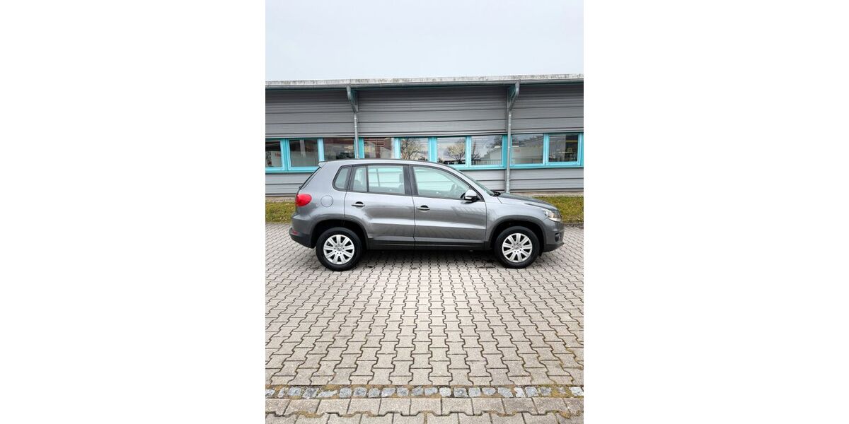 VW Tiguan 172.000 km 8.499 &euro; Fellbach bei Stuttgart 70736