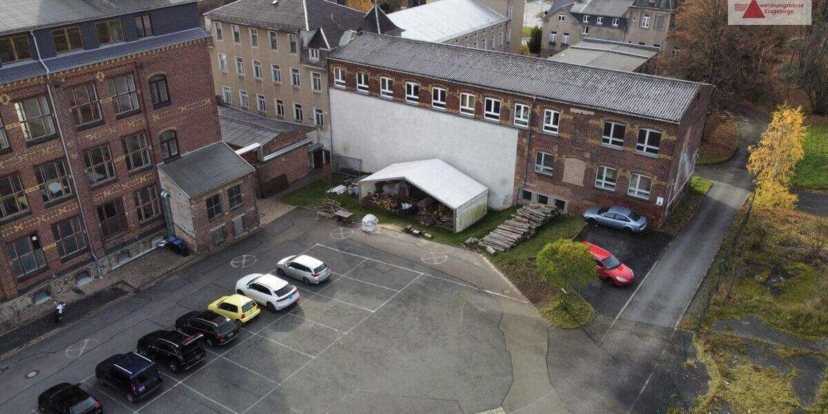Wohn- & Gewerbekomplex Reichenbach (Raum Zwickau): 5 Gebäude für Lager, Büros & Lofts, teilvermietet zimmer