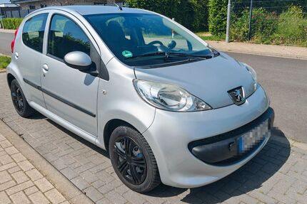 Peugeot 107 110.000 km 3.300 &euro; Hückelhoven 41836