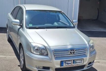 Toyota Avensis 127.166 km 4.950 &euro; Dillingen 89407
