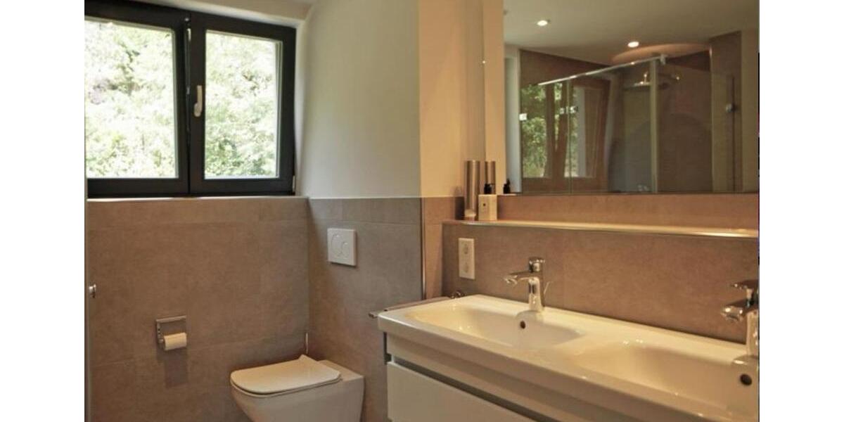 Doppelhaushälfte mit Einliegerwohnung in Heidelberg -Ziegelhausen 6 zimmer