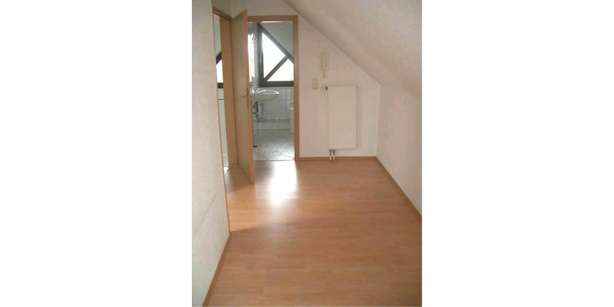 Dachgeschoßwohnung Delbrück - 2.5 Zimmer, 35 m&sup2;, 550&euro; | Angebot:25382893