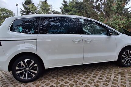 VW Sharan 84.000 km 22.000 &euro; Grevenbroich 41516