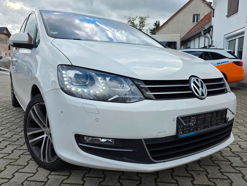 VW Sharan 251.900 km 11.999 € Zwenkau 04442