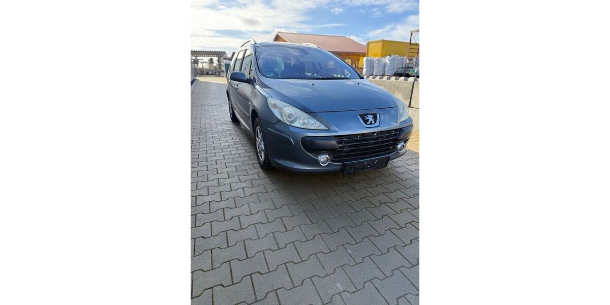 Peugeot 307 138.000 km 2.799 &euro; Horb 72160