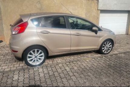 Ford Fiesta 142.000 km 5.700 € Bous 66539
