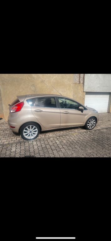 Ford Fiesta 142.000 km 5.700 € Bous 66539