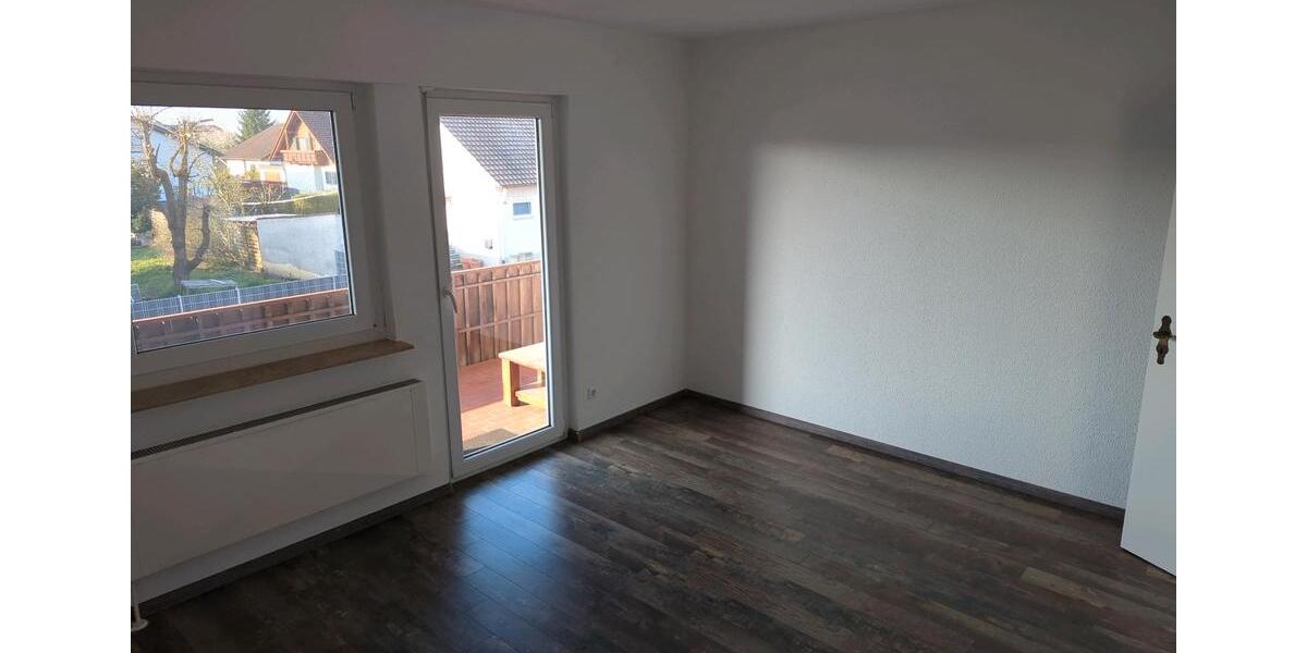 Etagenwohnung Pfaffenhofen an der Roth - 3.5 Zimmer, 87 m&sup2;, 1.150&euro; | Angebot:26176796