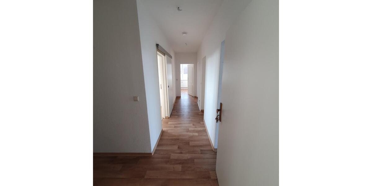 Dachgeschoßwohnung Seehausen (Altmark) - 3 Zimmer, 69 m&sup2;, 400&euro; | Angebot:24795076