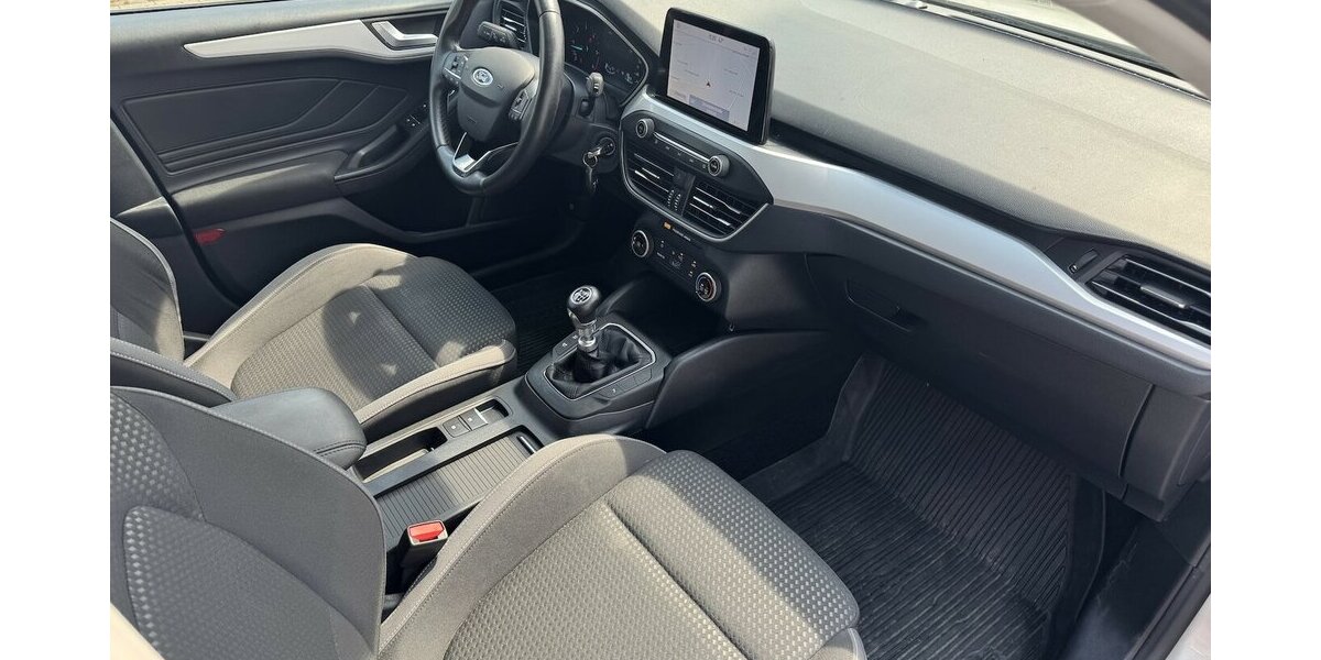 Ford Focus Navi Temp Spurh CarPlay 6xServ GARANTIE 40.000 km 14.500 &euro; Erftstadt 50374