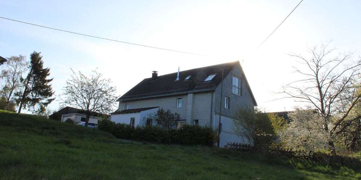 Etagenwohnung Auderath - 4 Zimmer, 105 m&sup2;, 775&euro; | Angebot:26788627