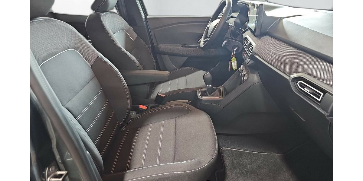 Dacia Sandero III Expression Navi, Kamera, Sitzheizung 2.572 km 17.645 &euro; Schwalbach/Taunus 65824