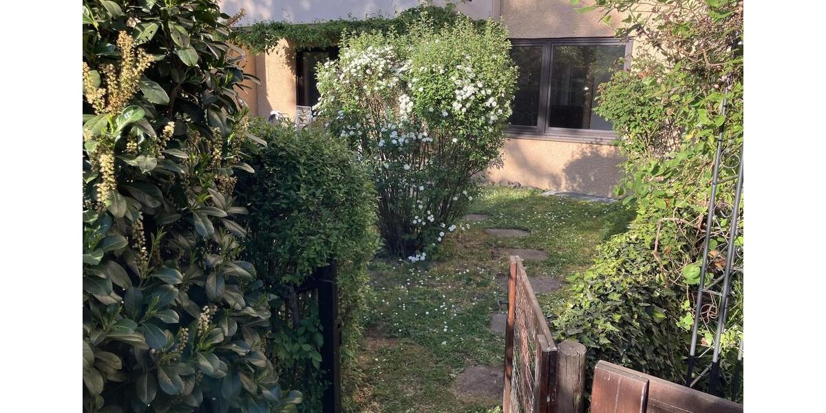 Erdgeschoßwohnung Stuttgart Botnang - 3.5 Zimmer, 87 m&sup2;, 1.300&euro; | Angebot:26660013