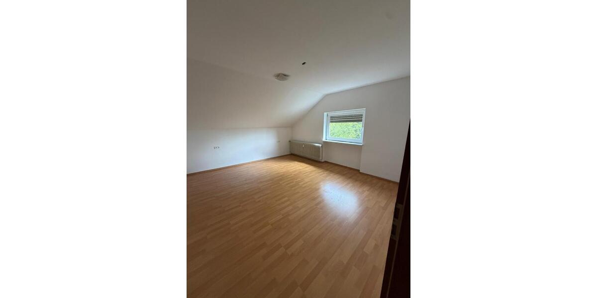 Erdgeschoßwohnung Saarbrücken West - 3 Zimmer, 75 m&sup2;, 560&euro; | Angebot:26291293