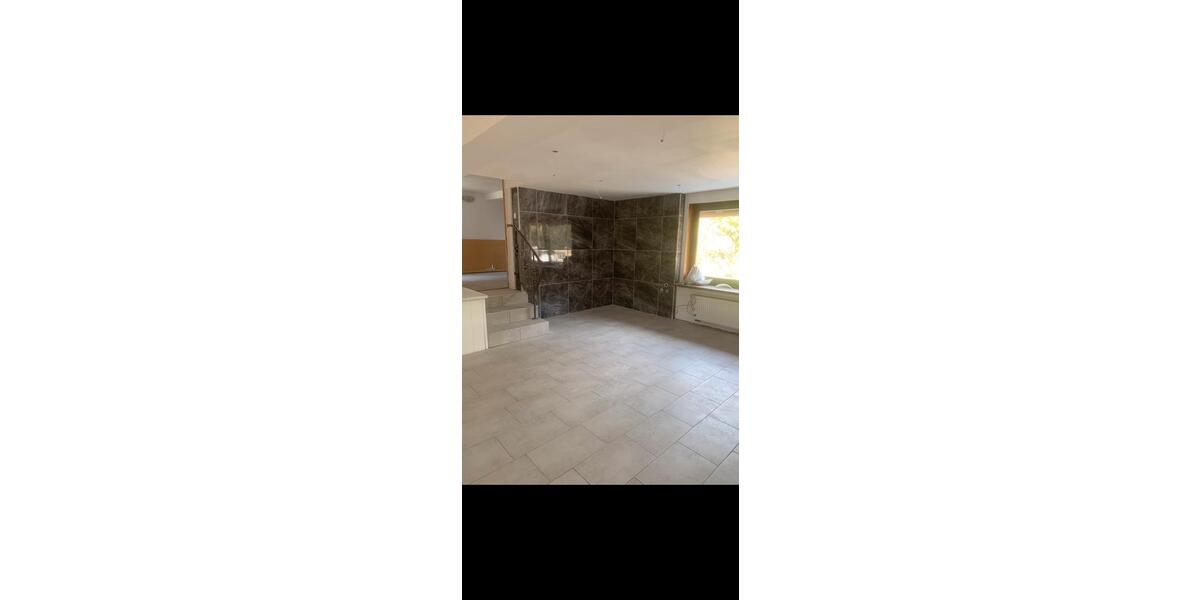 Einfamilienhaus Naumburg - 4 Zimmer, 110 m&sup2;, 1.050&euro; | Angebot:25367733