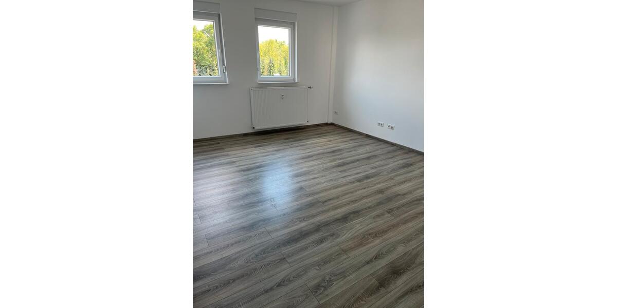 Etagenwohnung Neuental - 3 Zimmer, 109 m&sup2;, 1.100&euro; | Angebot:26224484