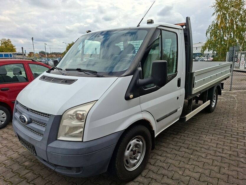 Ford Transit 179.000 km 3.200 € Schwandorf 92421