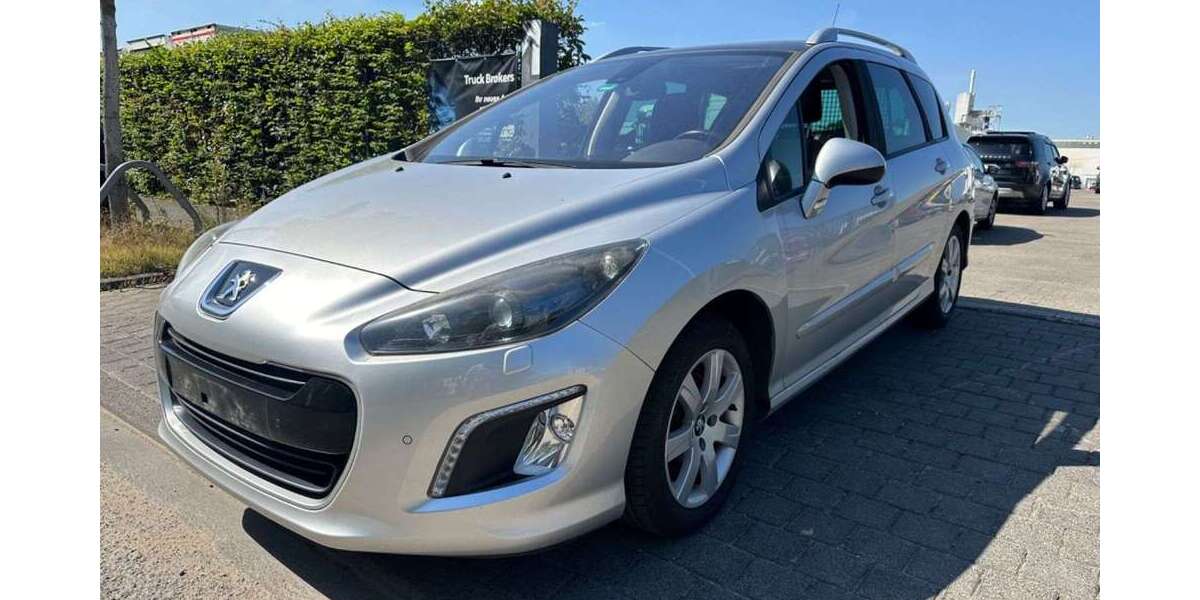 Peugeot 308 115.327 km 4.499 &euro; Bonn 53129