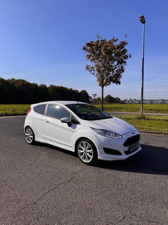 Ford Fiesta 198.000 km 5.500 € Cloppenburg 49661