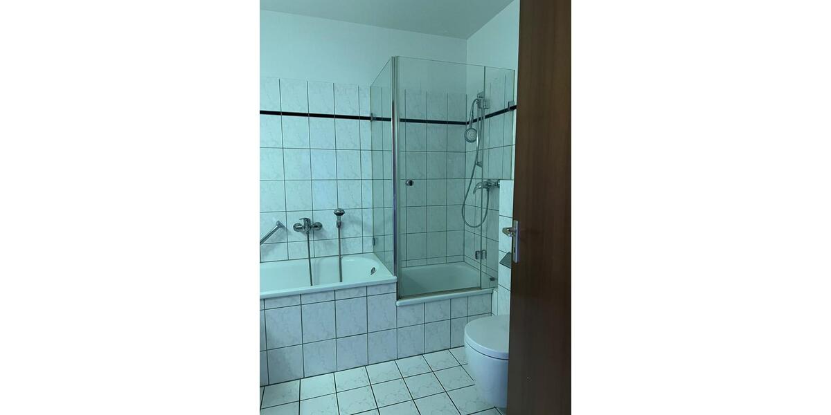 Etagenwohnung Mönchengladbach Süd - 4 Zimmer, 115 m&sup2;, 270.000&euro; | Angebot:26398013