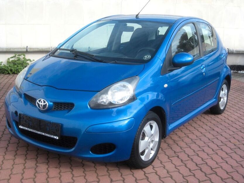 Aygo (X)