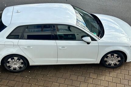 Audi A3 180.000 km 12.490 &euro; Allmendingen 89604