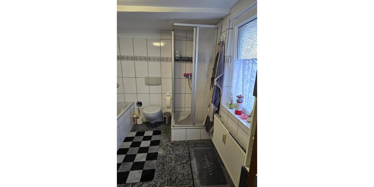 Mehrfamilienhaus, Wohnhaus Diekholzen - 8 Zimmer, 225 m&sup2;, 229.900&euro; | Angebot:27045894