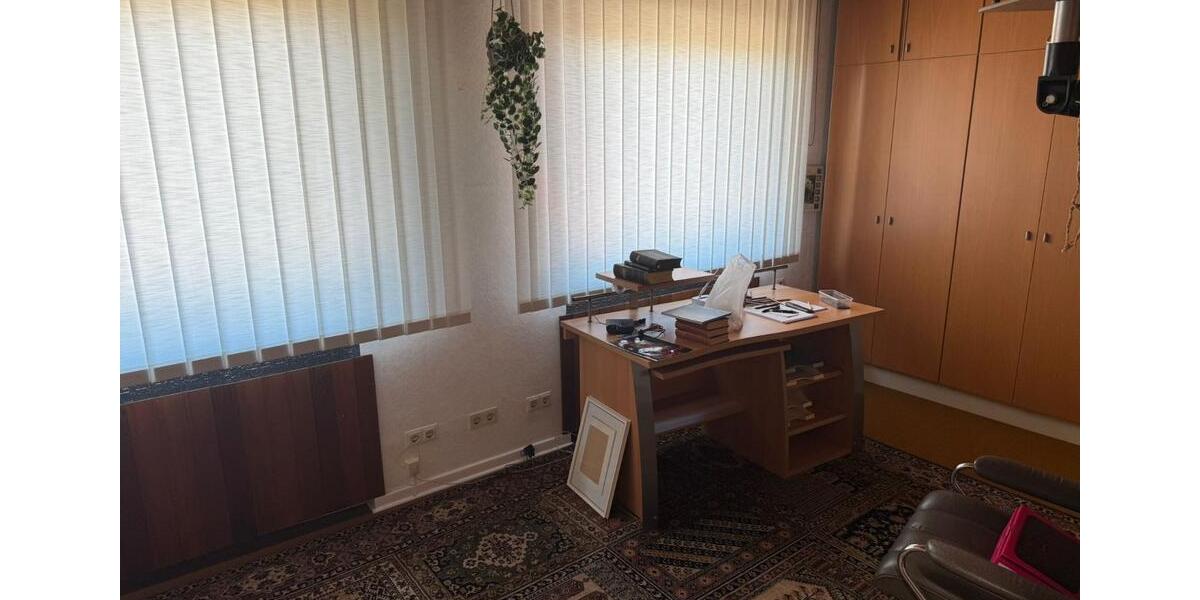 Bungalow Lage - 3 Zimmer, 150 m&sup2;, 1.600&euro; | Angebot:26295246