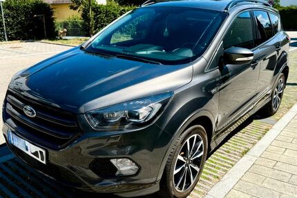 Ford Kuga 114.000 km 14.990 &euro; Oberpframmern 85667
